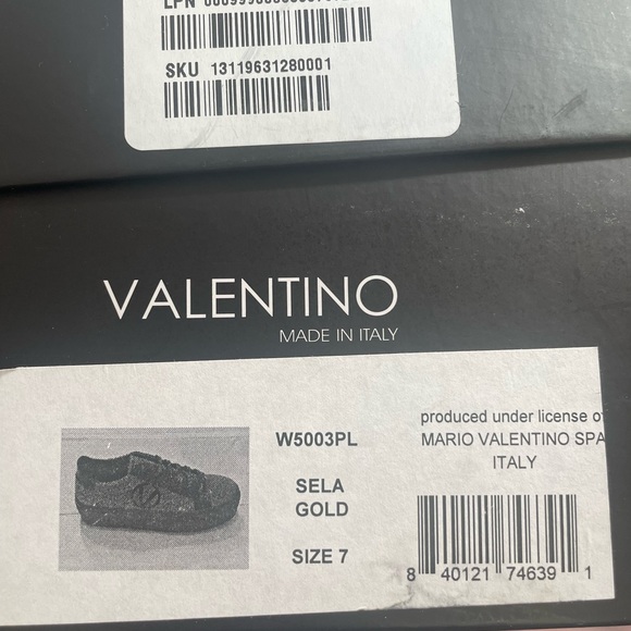 LIKE NEW! Valentino <3 <3 Women's Black & Gold Sparkley Platform Sneakers - Picture 4 of 6